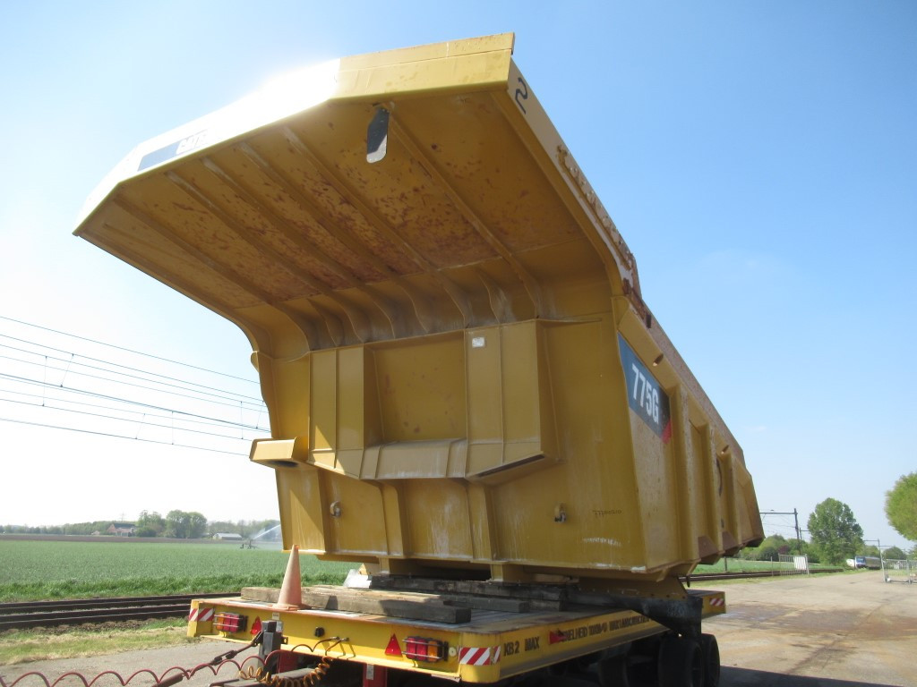 Caterpillar - 775G